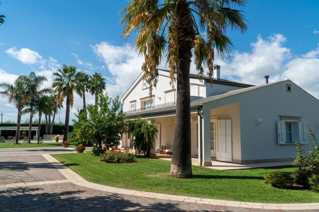 Villa in Modica Sorda, Modica, Sicily 1 - 15383872