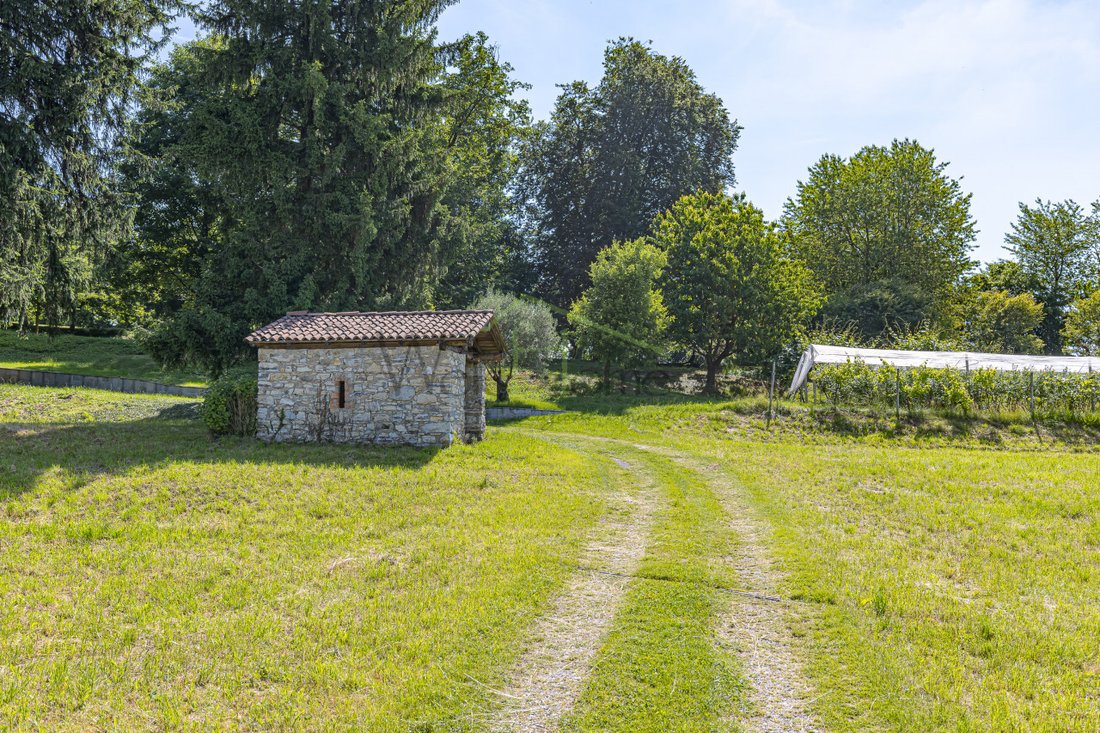 Villa in Albavilla, Lombardy, Italy 5 - 15762459