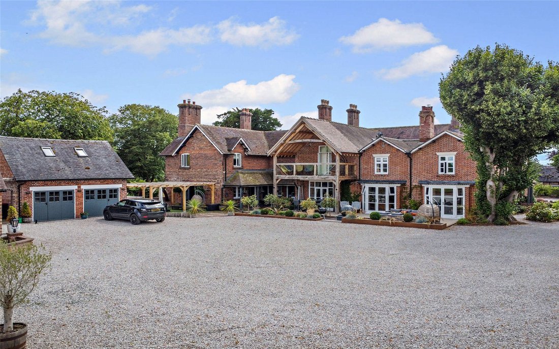 House in Kynnersley, England 1 - 16022035