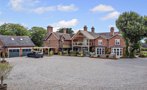 House in Kynnersley, England 1