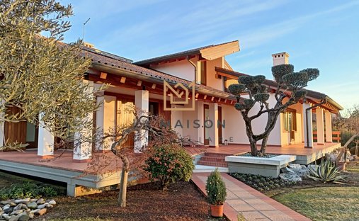 Villa in Castelcucco, Veneto, Italy 1