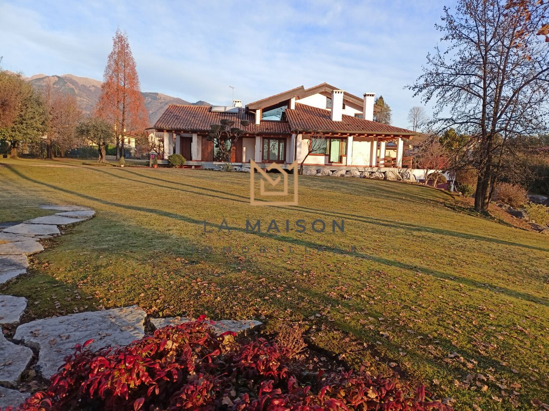 Villa in Castelcucco, Veneto, Italy 4 - 13642237