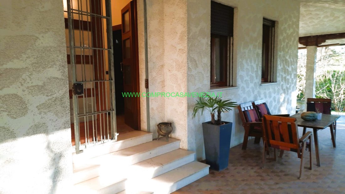 Villa in Preganziol, Veneto, Italy 4 - 15089295