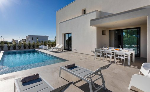 Villa in Pozzallo, Sicily, Italy 1