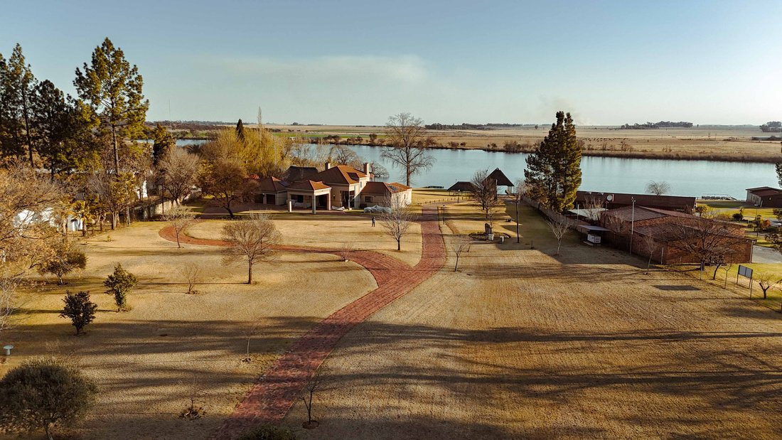 Estate in Vanderbijlpark, Free State, South Africa 2 - 16022418