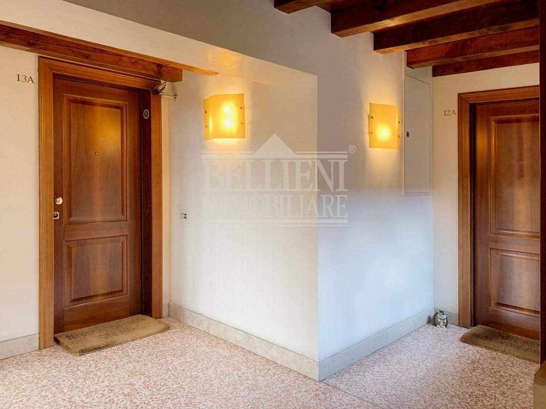 Apartment in Center, Vicenza, Veneto 5 - 13697878