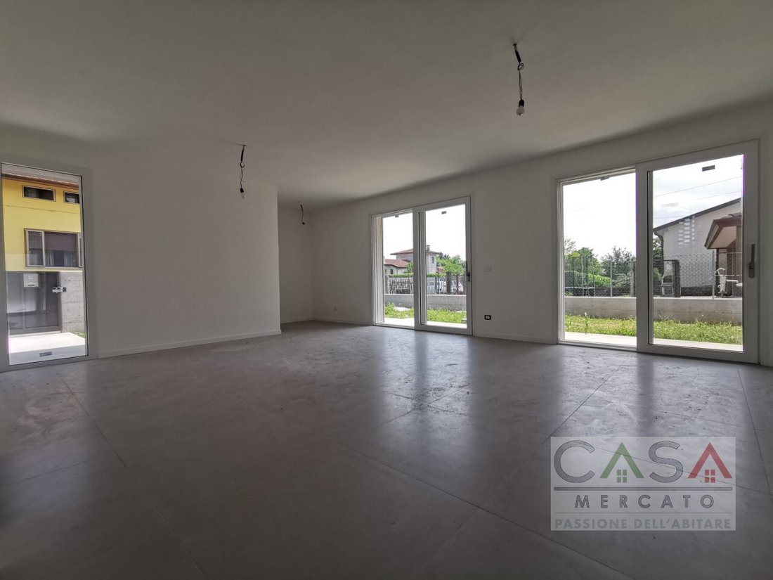 House in Cordenons, Friuli – Venezia Giulia, Italy 3 - 12972224
