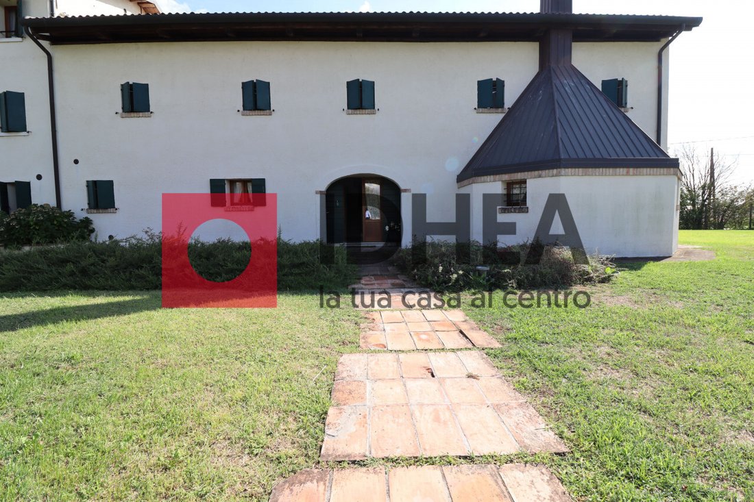 Estate in Spresiano, Veneto, Italy 2 - 13724763