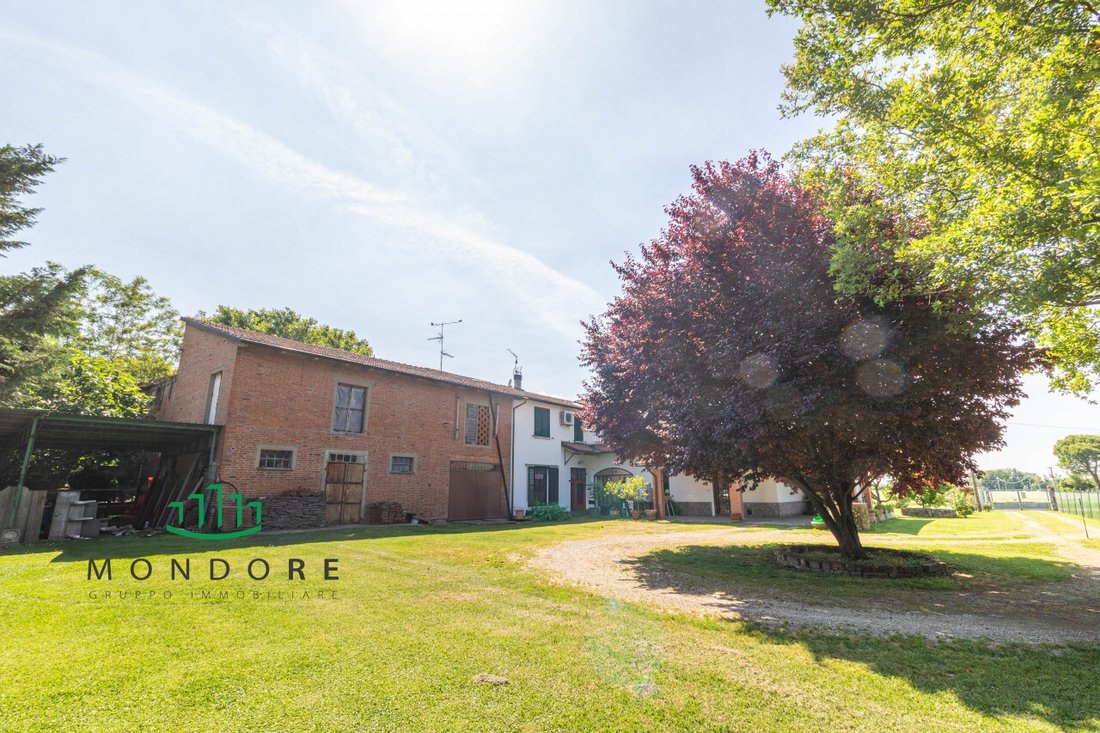 House in Castel San Pietro Terme, Emilia-Romagna, Italy 3 - 15889666