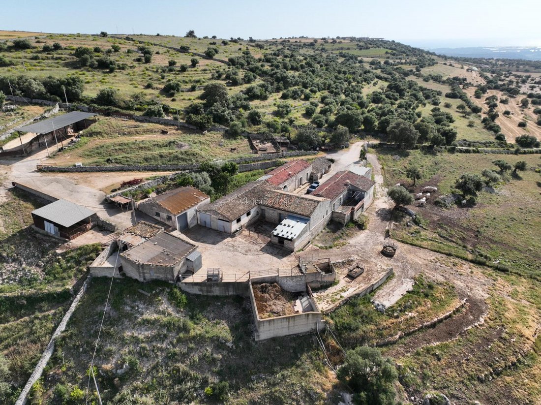 House in Comiso, Sicily, Italy 1 - 15785433