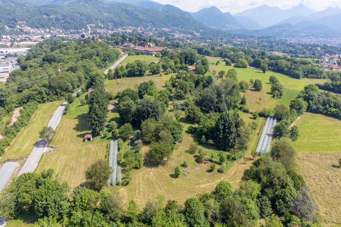 Villa in Albavilla, Lombardy, Italy 2 - 15762459