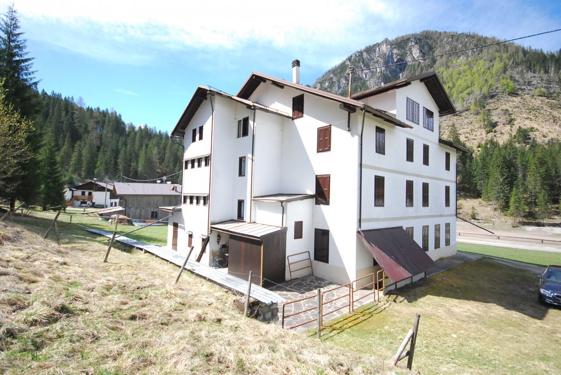 House in Santo Stefano di Cadore, Veneto, Italy 4 - 13656410
