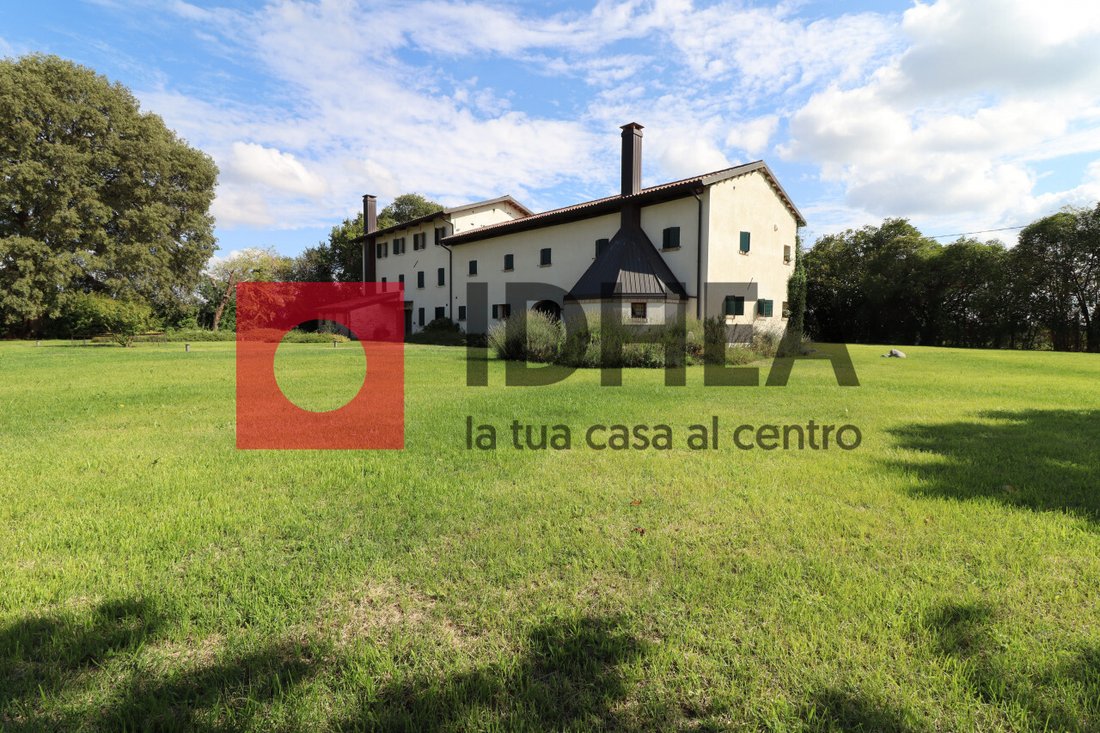 The Timeless Elegance of Visnadello: A Venetian Castle’s Whisper