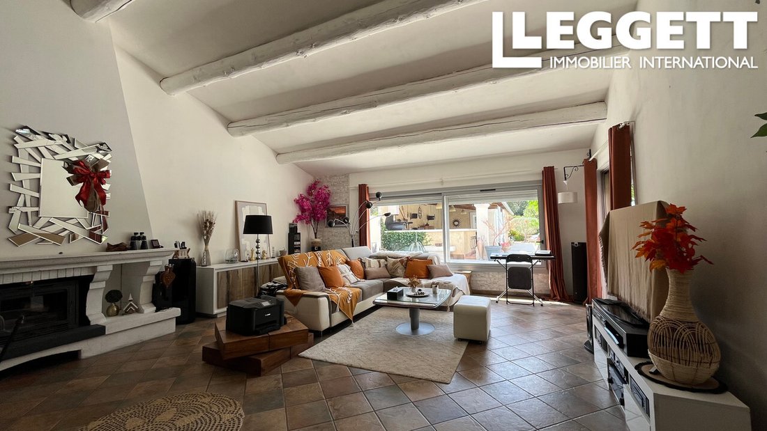 House in Cavaillon, Provence-Alpes-Côte d'Azur, France 2 - 16023074