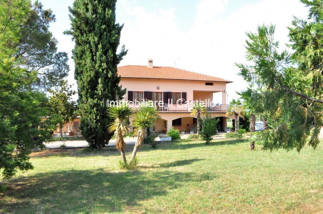 Villa in Castiglione del Lago, Umbria, Italy 2 - 12300508