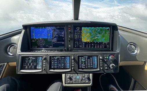 Cirrus 10