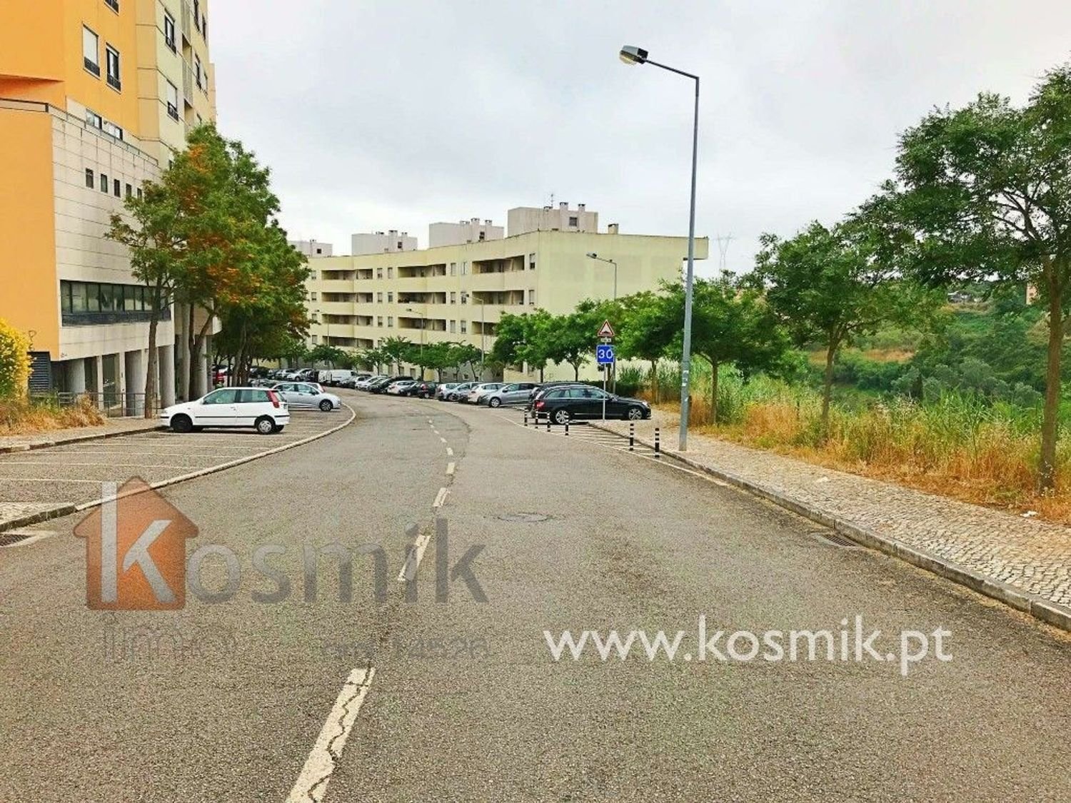 Land for sale in Odivelas, Portugal — €1,200,000