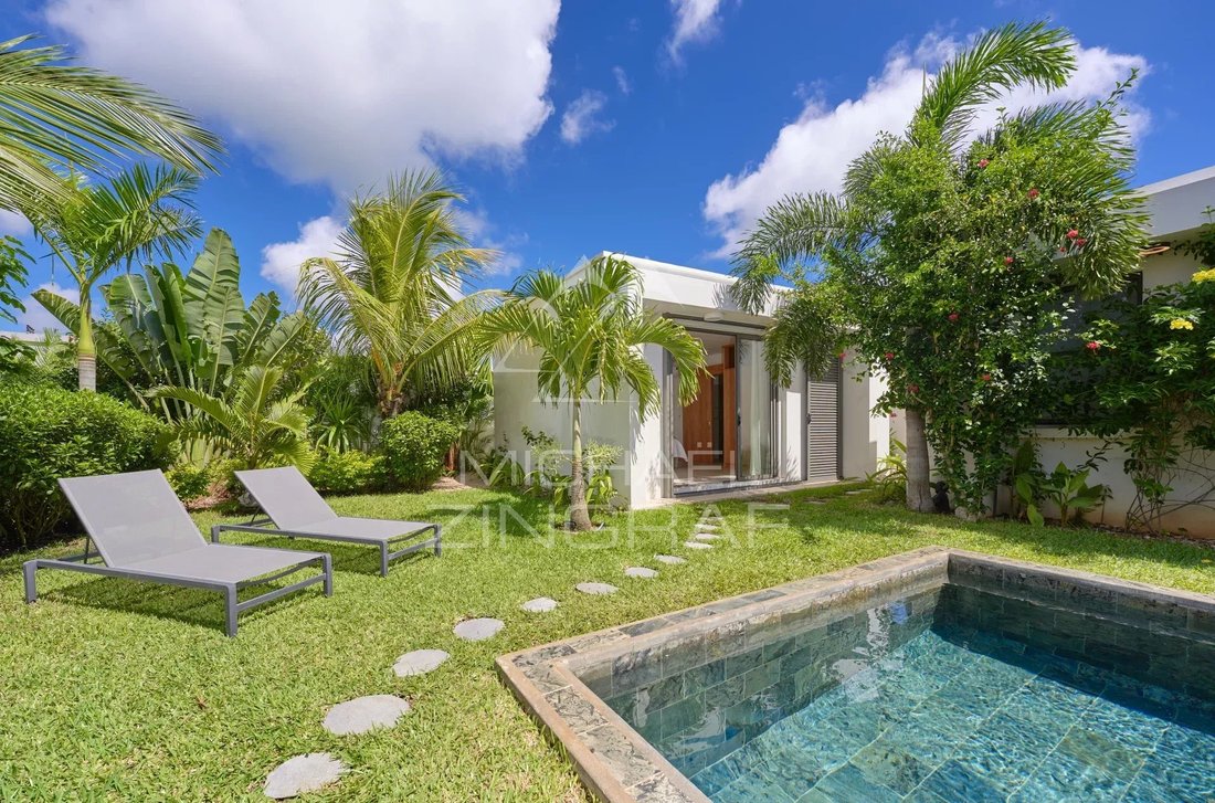 Villa in Grand Baie, Rivière du Rempart District, Mauritius 2 - 16024907