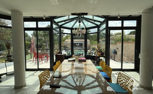 Castle for Sale in Saint-Jean-d'Angély, Nouvelle-Aquitaine, France