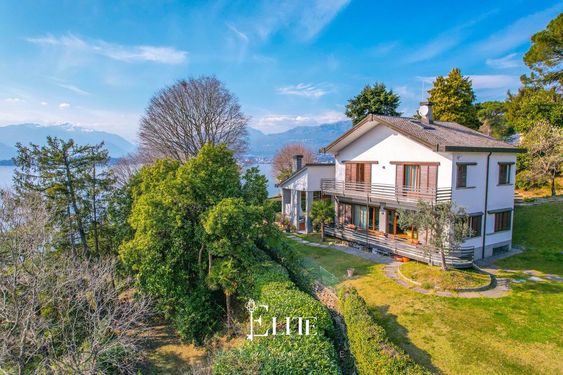 Villa in Laveno-Mombello, Lombardy, Italy 1 - 16026151