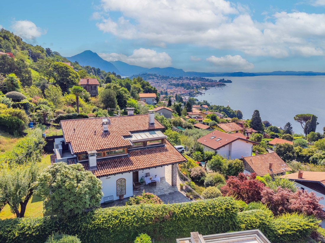 Villa in Verbania, Piedmont, Italy 3 - 16026373