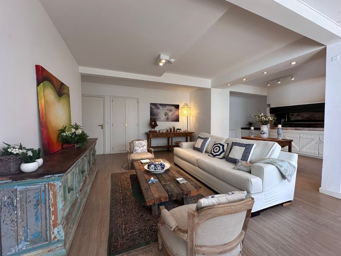 Apartment in Punta del Este, Maldonado Department, Uruguay 2 - 16027666