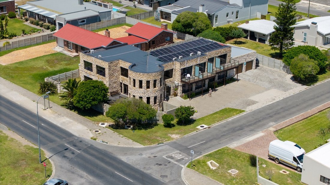 House in Struis Bay, Western Cape, South Africa 1 - 16027373