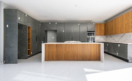 House in Halfway House Estate, Gauteng, South Africa 1