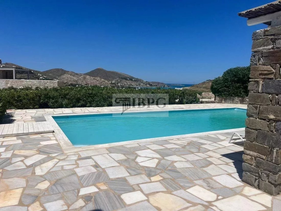 Villa in Paros, Aegean, Greece 2 - 16028323