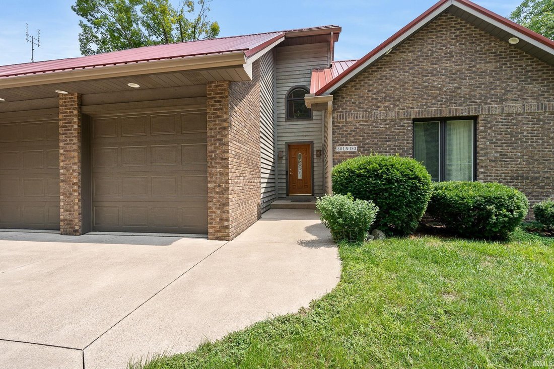 House in Angola, Indiana, United States 4 - 16028610