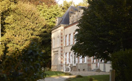 Elegant 19th Century Chateau In The Vendean Bocage