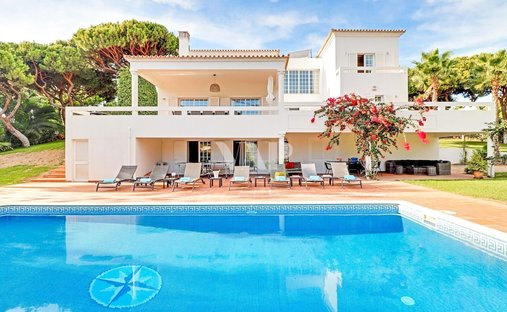 Villa in Quarteira, Algarve, Portugal 1