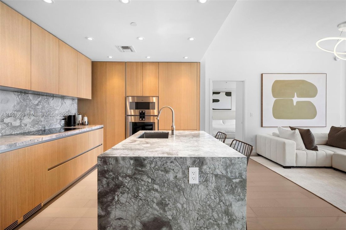 Condo in Miami Beach, Florida, United States 4 - 16028532
