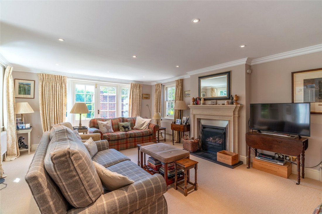 House in Ardleigh, England 3 - 16026411
