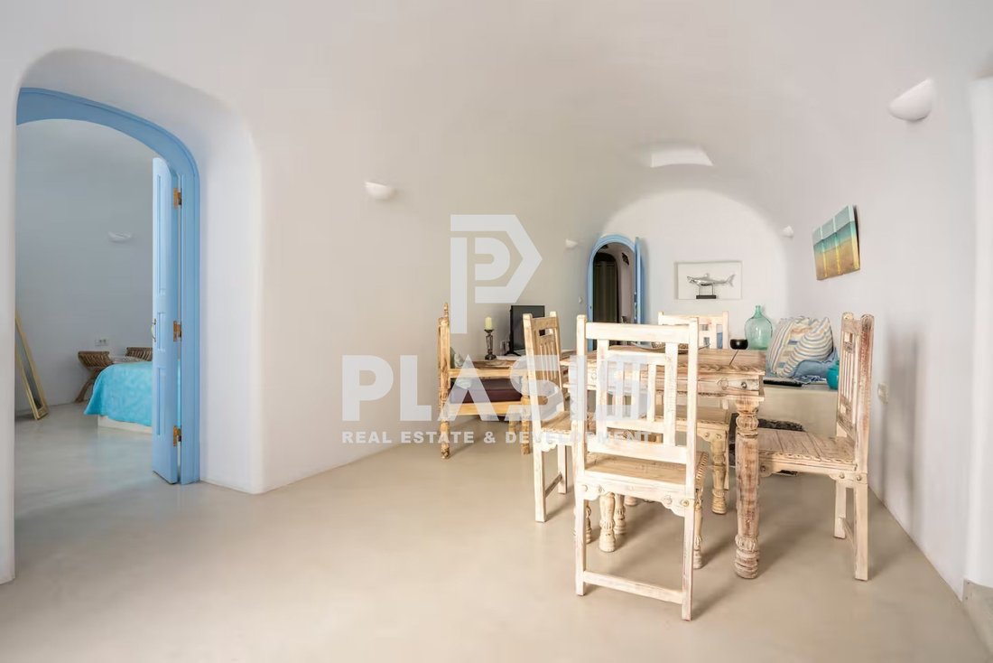 House in Thira, Aegean, Greece 4 - 16027433