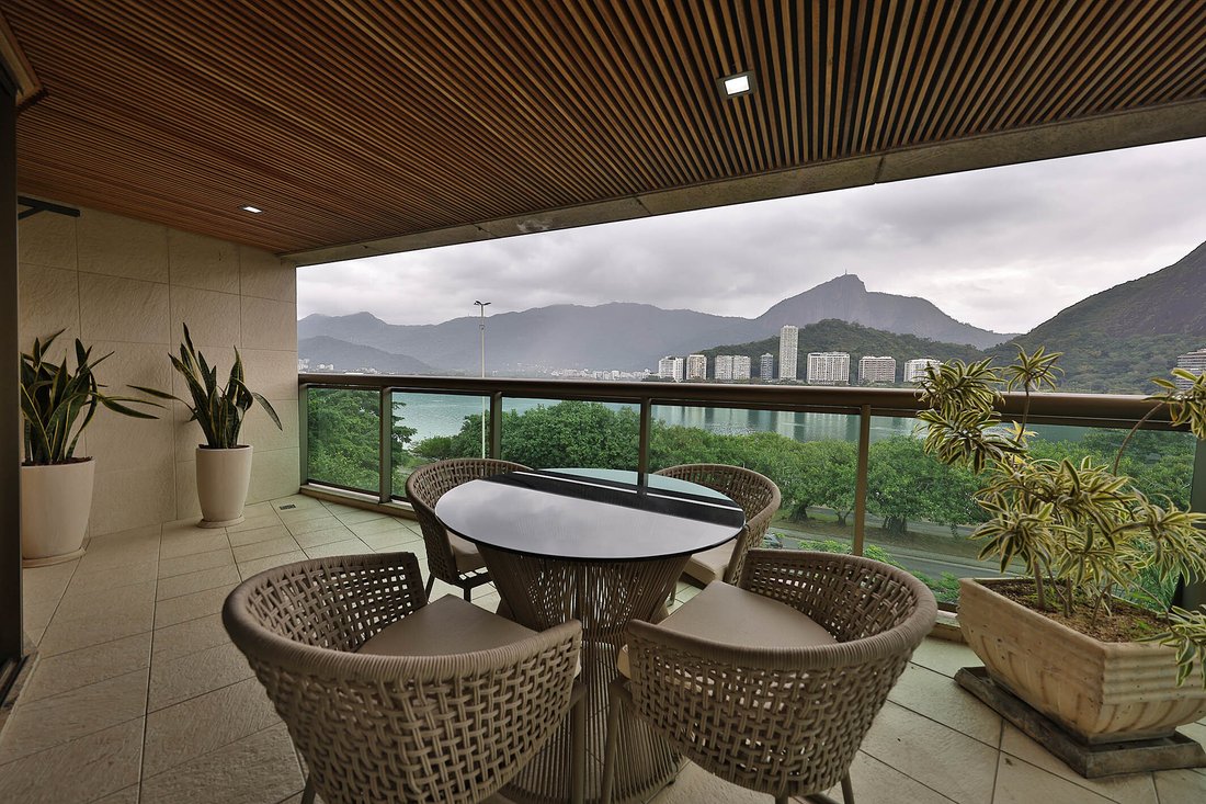 Apartment in Rio de Janeiro, State of Rio de Janeiro, Brazil 1 - 13536181