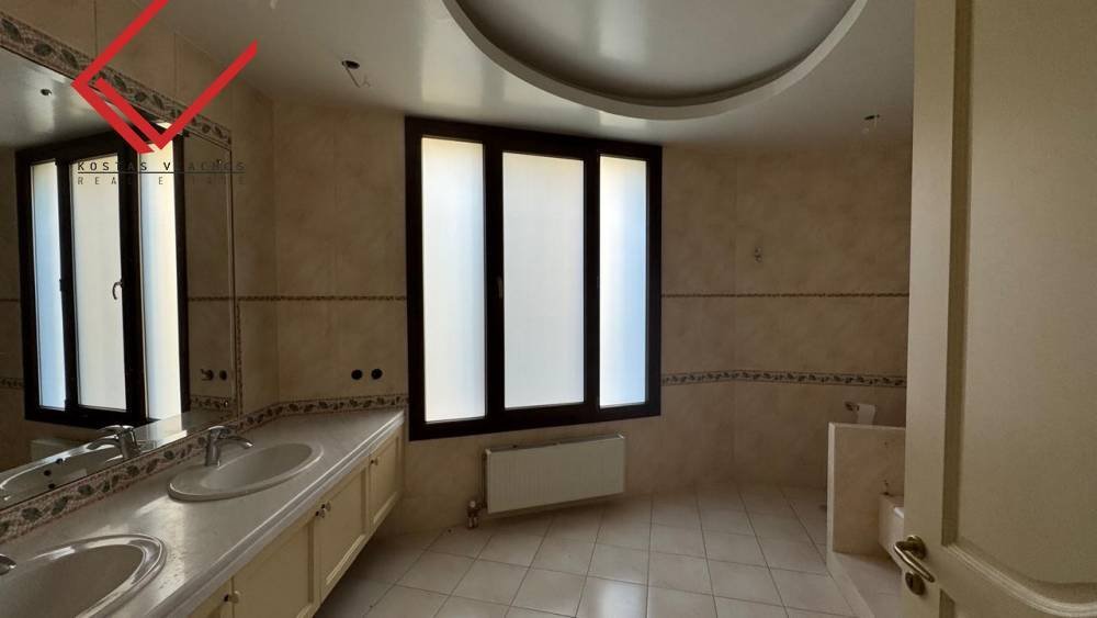 Villa in Vouliagmeni, Attica, Greece 3 - 16026722