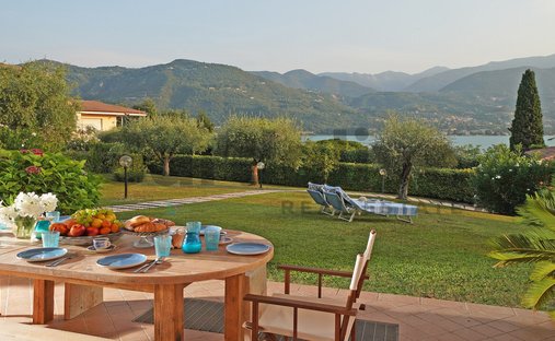 Villa in San Felice del Benaco, Lombardei, Italien 1
