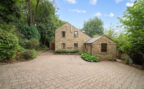 House in Horsforth Woodside, Leeds, England 1