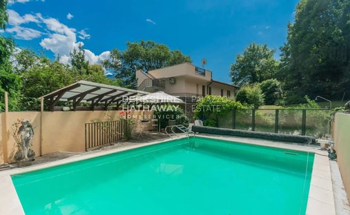 Villa in Pianello del Lario, Lombardy, Italy 1