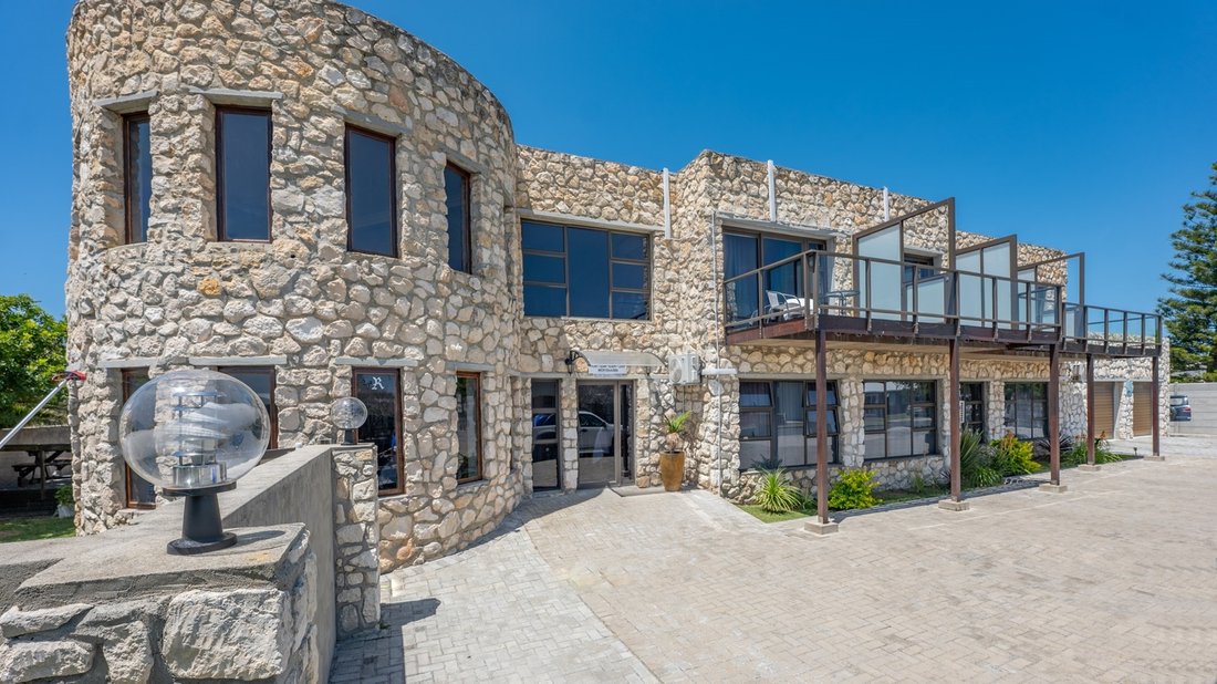 House in Struis Bay, Western Cape, South Africa 4 - 16027373