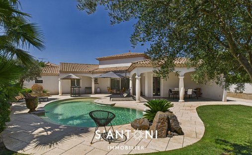 House in Cooperative, Agde, France 1