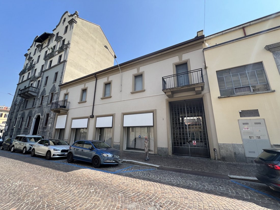 The Palazzo of Como’s Whispers: A 17th-Century Legacy Awaits