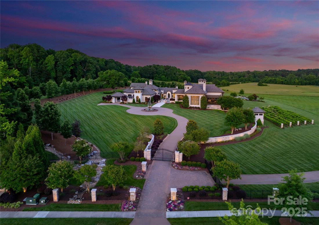 House in Davidson, North Carolina, United States 2 - 16027515