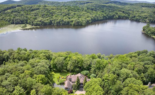 House in Sloatsburg, New York, United States 1