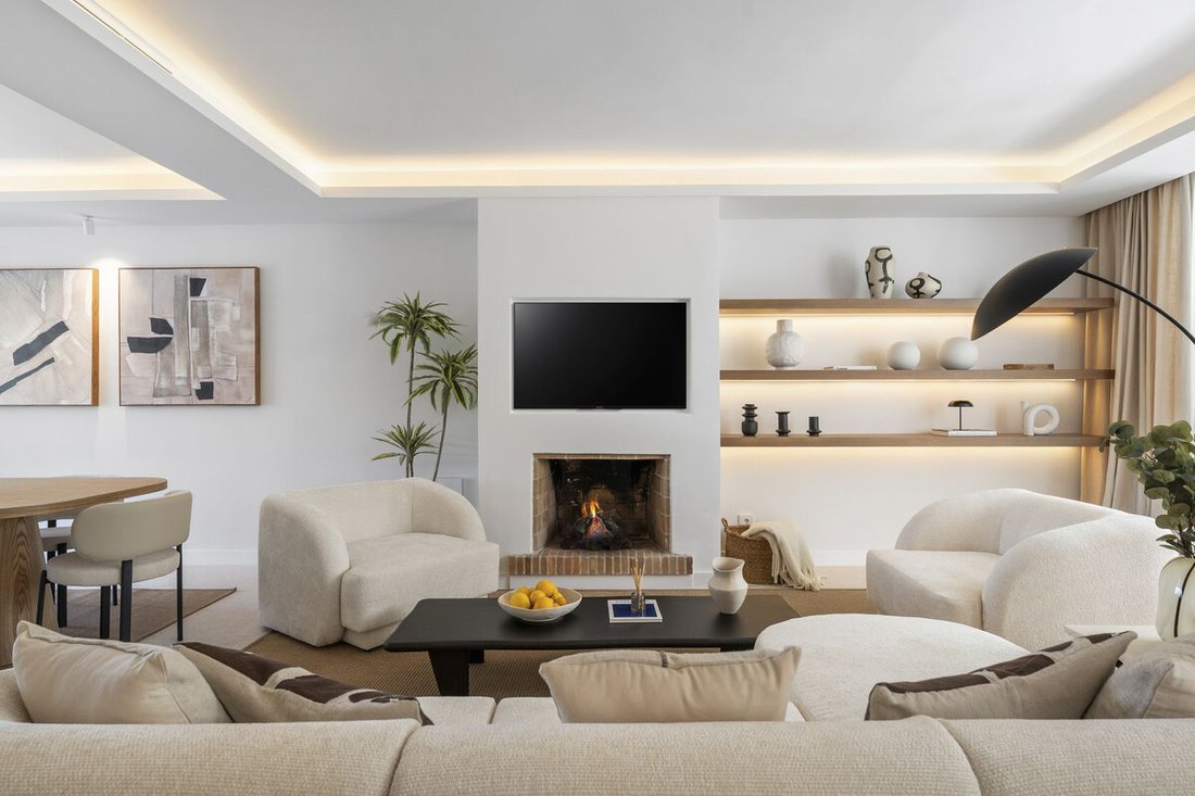 Haus in Nueva Andalucía, Marbella, Spanien 5 - 16028360