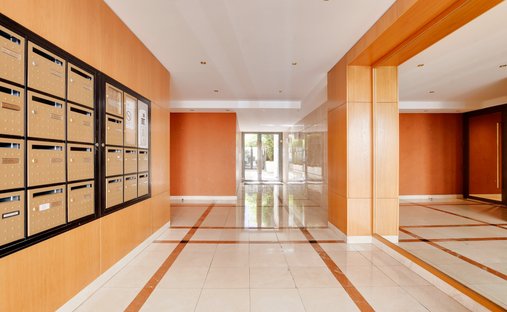 Apartment in Reine-Mairie, Boulogne-Billancourt, France 1