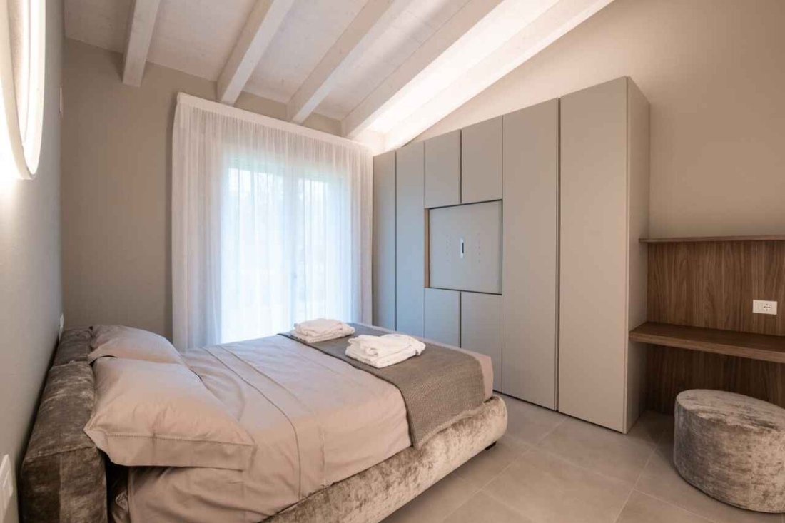 Villa in Historic Center, Desenzano del Garda, Lombardy 4 - 16027755