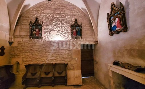 An 18th Century Manor With A Swimming Pool, Outhouses And 6.5 Hectares Of Grounds With A River