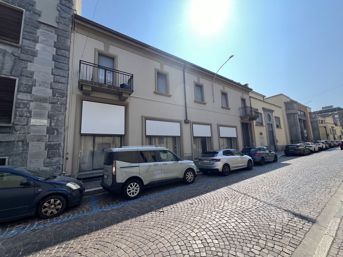 The Palazzo of Como’s Whispers: A 17th-Century Legacy Awaits